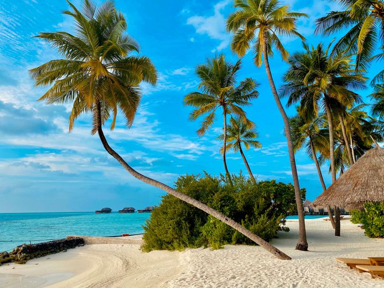 Maldives Weather Guide 2025: Complete Seasonal Guide & Climate Change Impacts