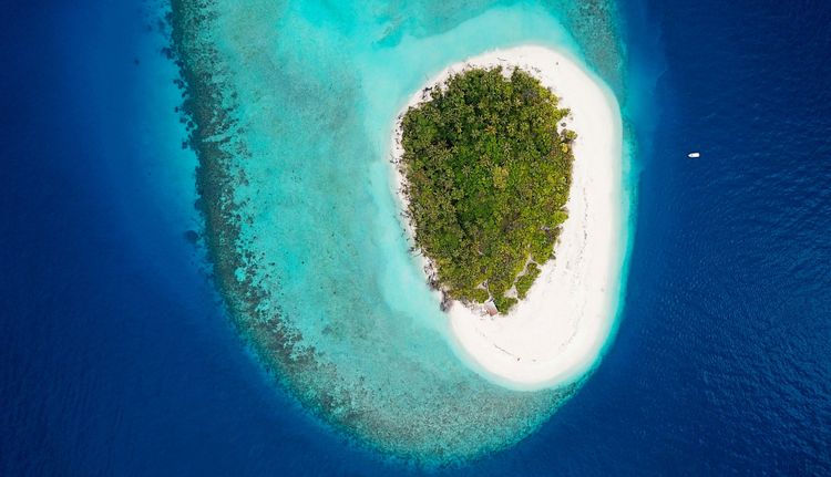 The Ultimate Maldives Travel Guide: From Paradise Planning to Island Reality